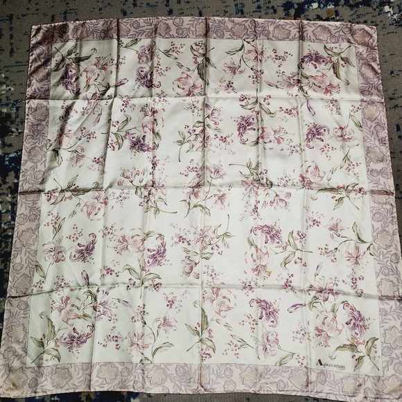 Aquantucum of London Silk Scarf - Picture 4 of 10